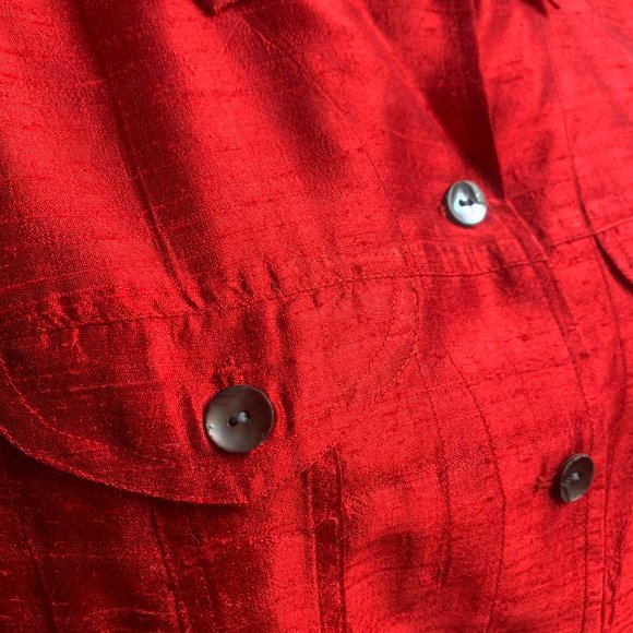 CHICO'S Scarlet Red 100% Silk Button Front LS Blouse M - Picture 2 of 6
